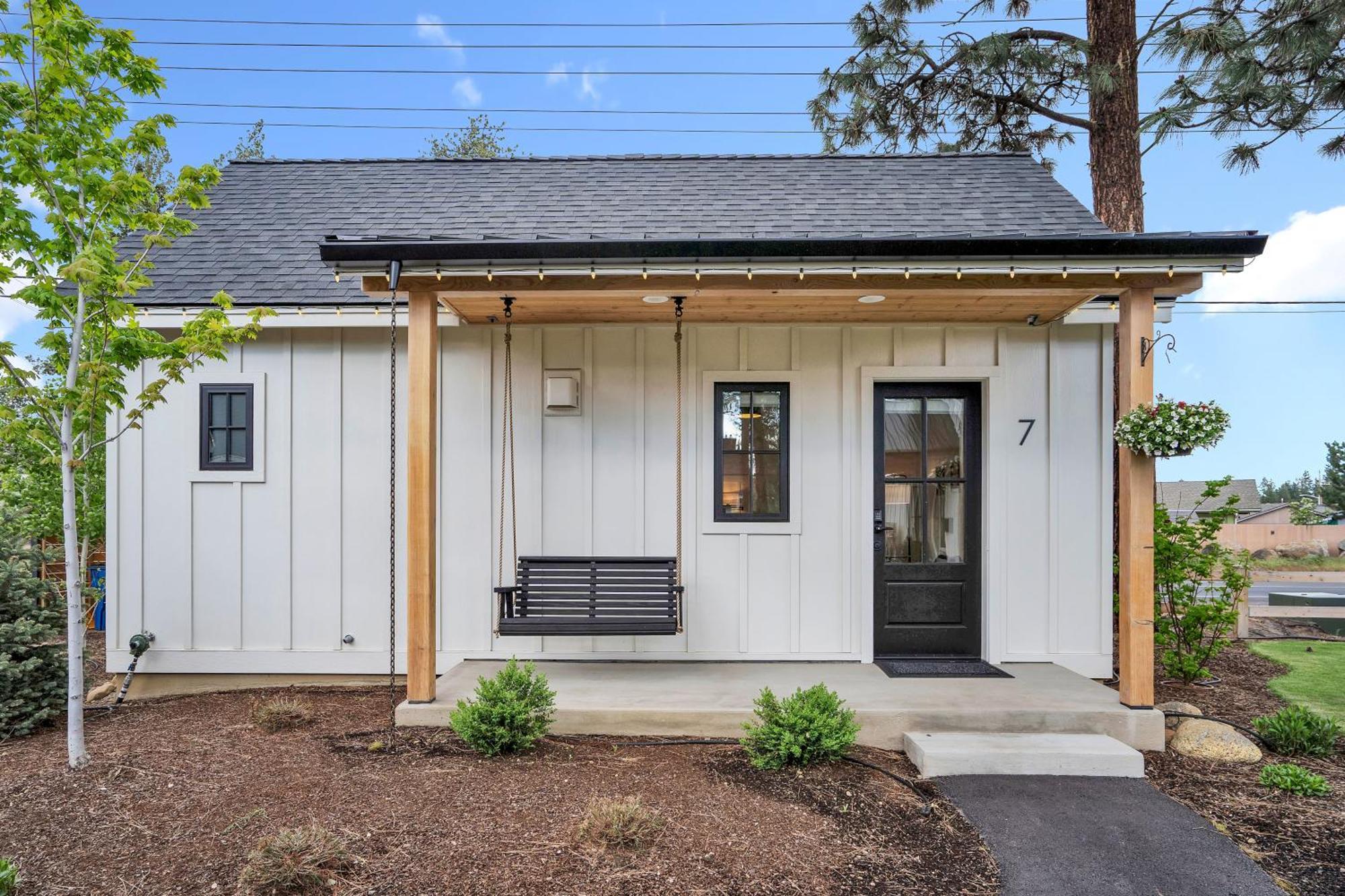The Scout Boutique Cottages Sisters Exteriér fotografie